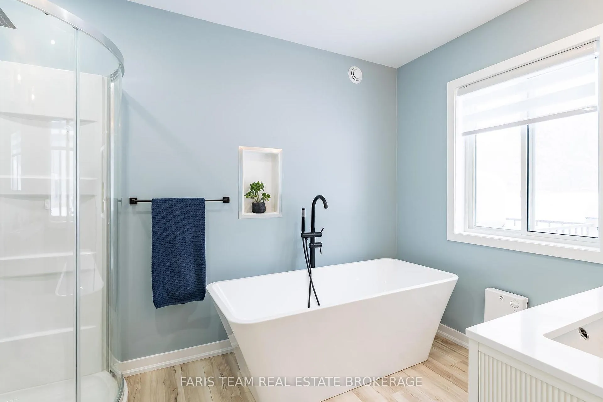Photo 19 of 550 Second Avenue, Tay, Port McNicoll — HOMEH