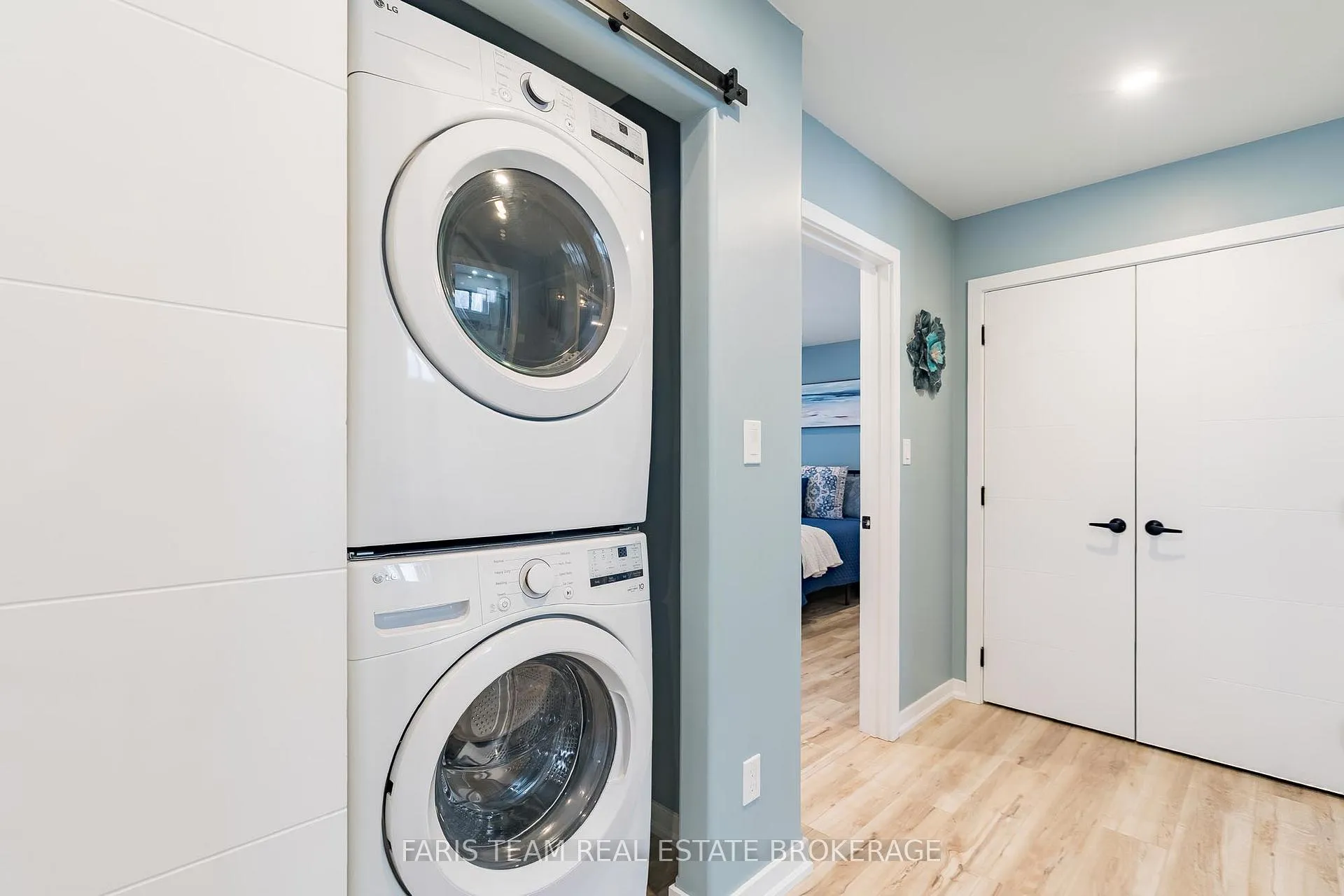 Photo 23 of 550 Second Avenue, Tay, Port McNicoll — HOMEH