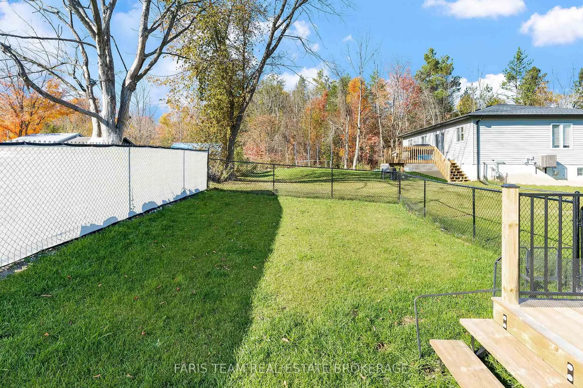 Photo 26 of 550 Second Avenue, Tay, Port McNicoll — HOMEH