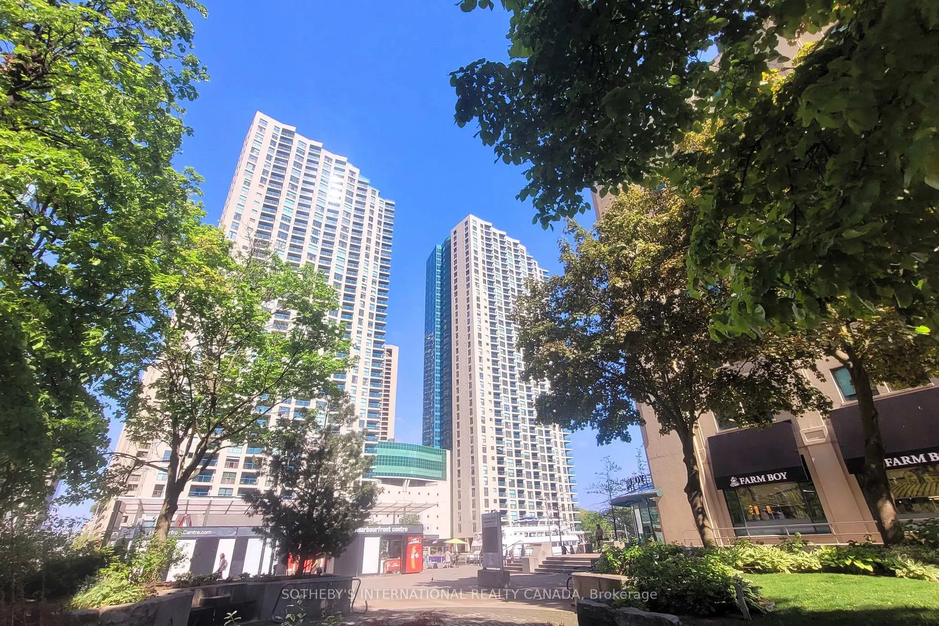 Photo 1 of Unit 2210, 77 Harbour Square, Toronto, Waterfront Communities — HOMEH