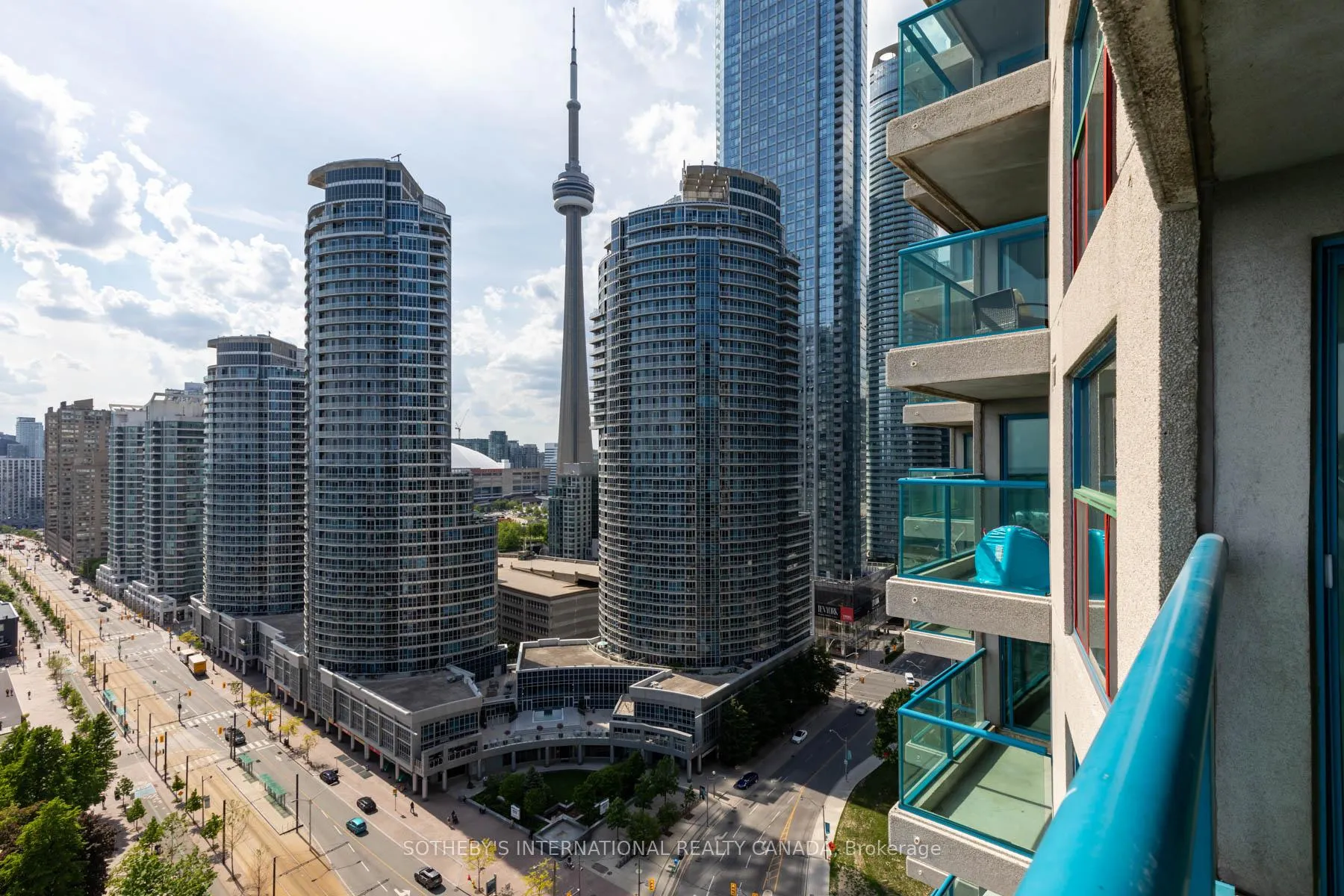Photo 20 of Unit 2210, 77 Harbour Square, Toronto, Waterfront Communities — HOMEH