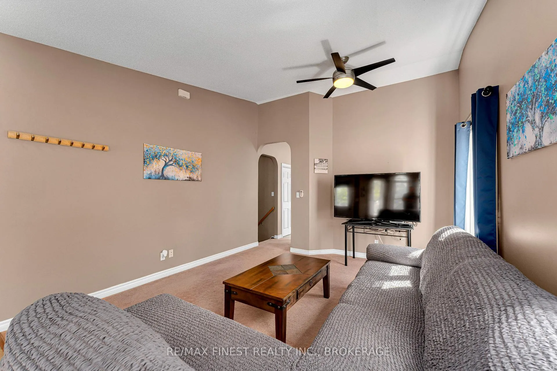 Photo 6 of 570 Freeman Crescent, Kingston, Kingston East (Incl Barret Crt) — HOMEH