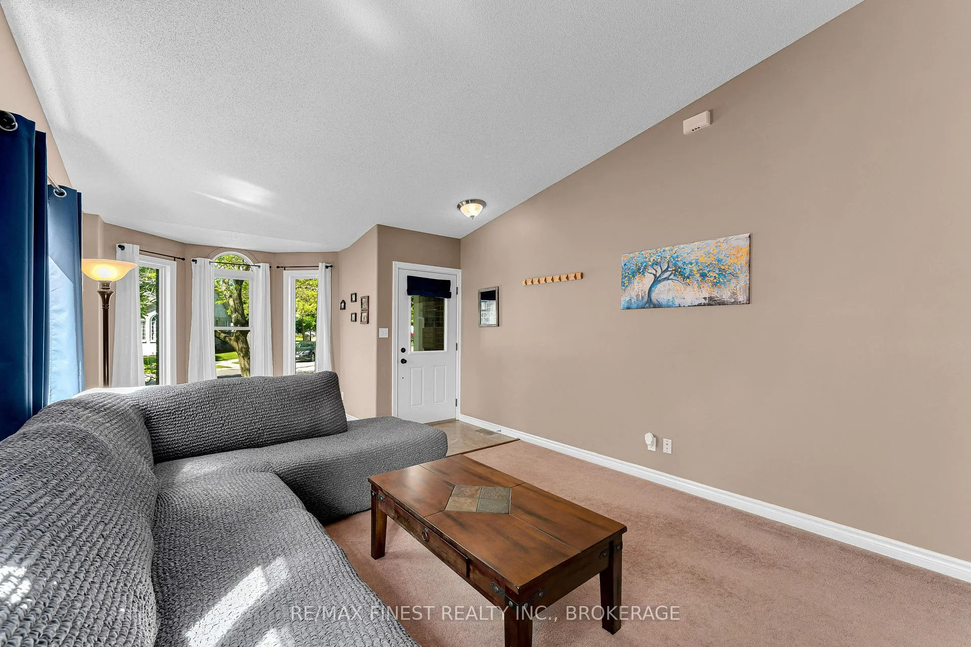 Photo 7 of 570 Freeman Crescent, Kingston, Kingston East (Incl Barret Crt) — HOMEH