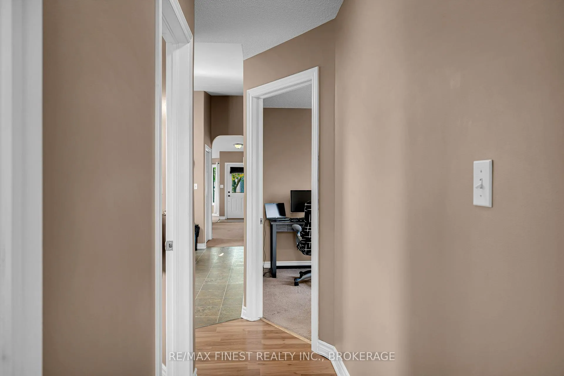 Photo 22 of 570 Freeman Crescent, Kingston, Kingston East (Incl Barret Crt) — HOMEH