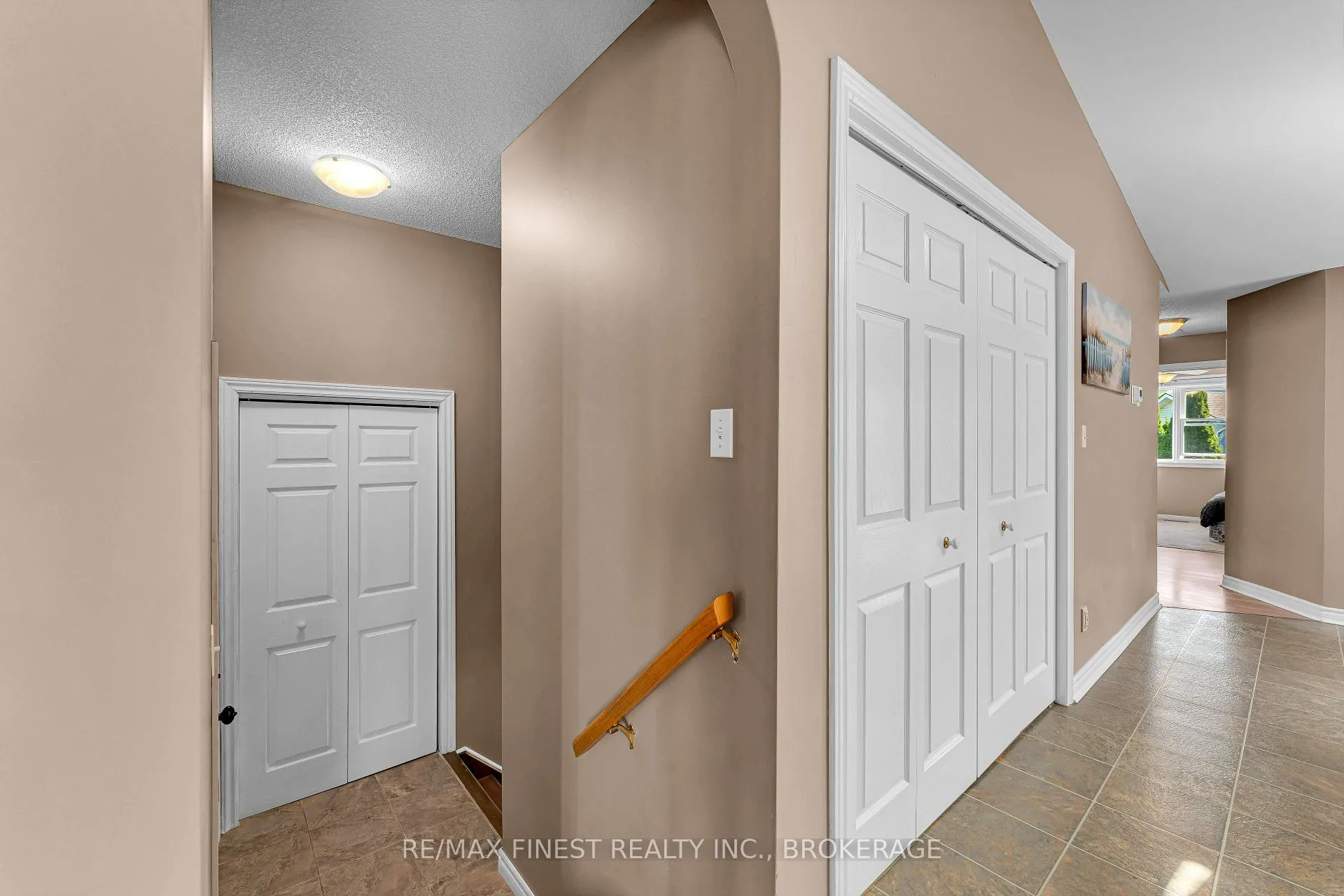 Photo 23 of 570 Freeman Crescent, Kingston, Kingston East (Incl Barret Crt) — HOMEH