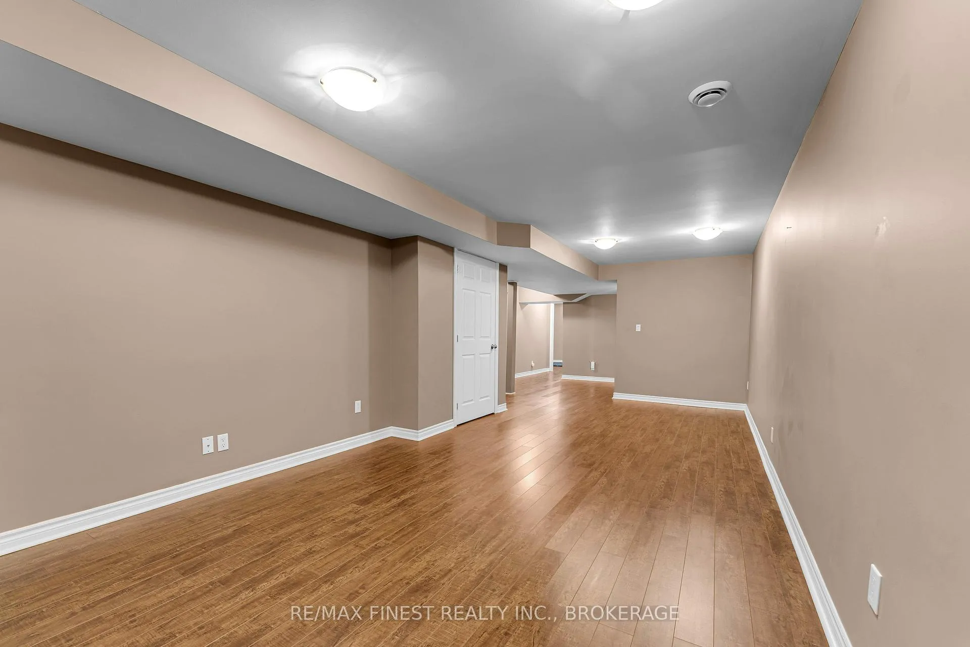 Photo 35 of 570 Freeman Crescent, Kingston, Kingston East (Incl Barret Crt) — HOMEH