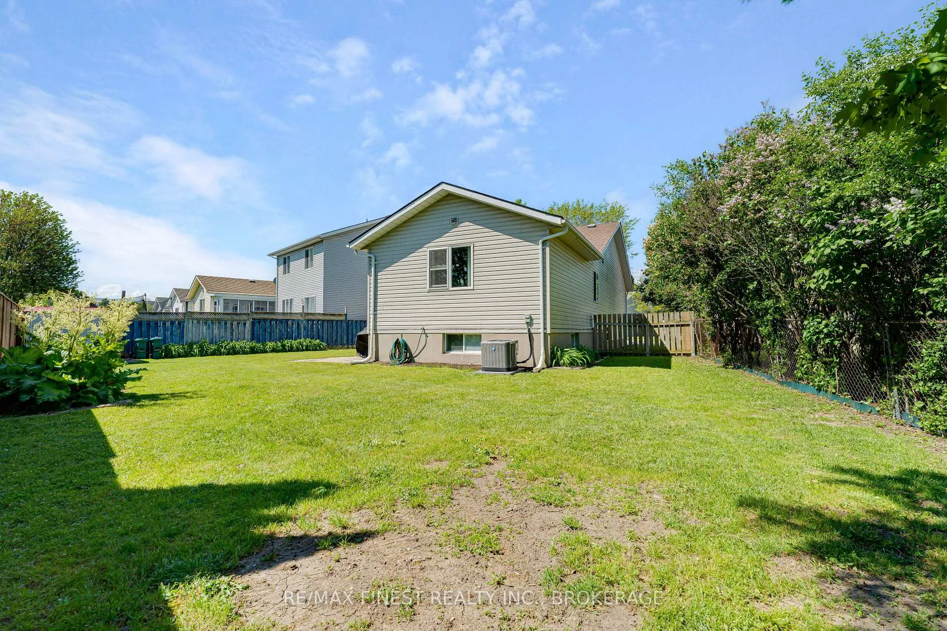 Photo 42 of 570 Freeman Crescent, Kingston, Kingston East (Incl Barret Crt) — HOMEH
