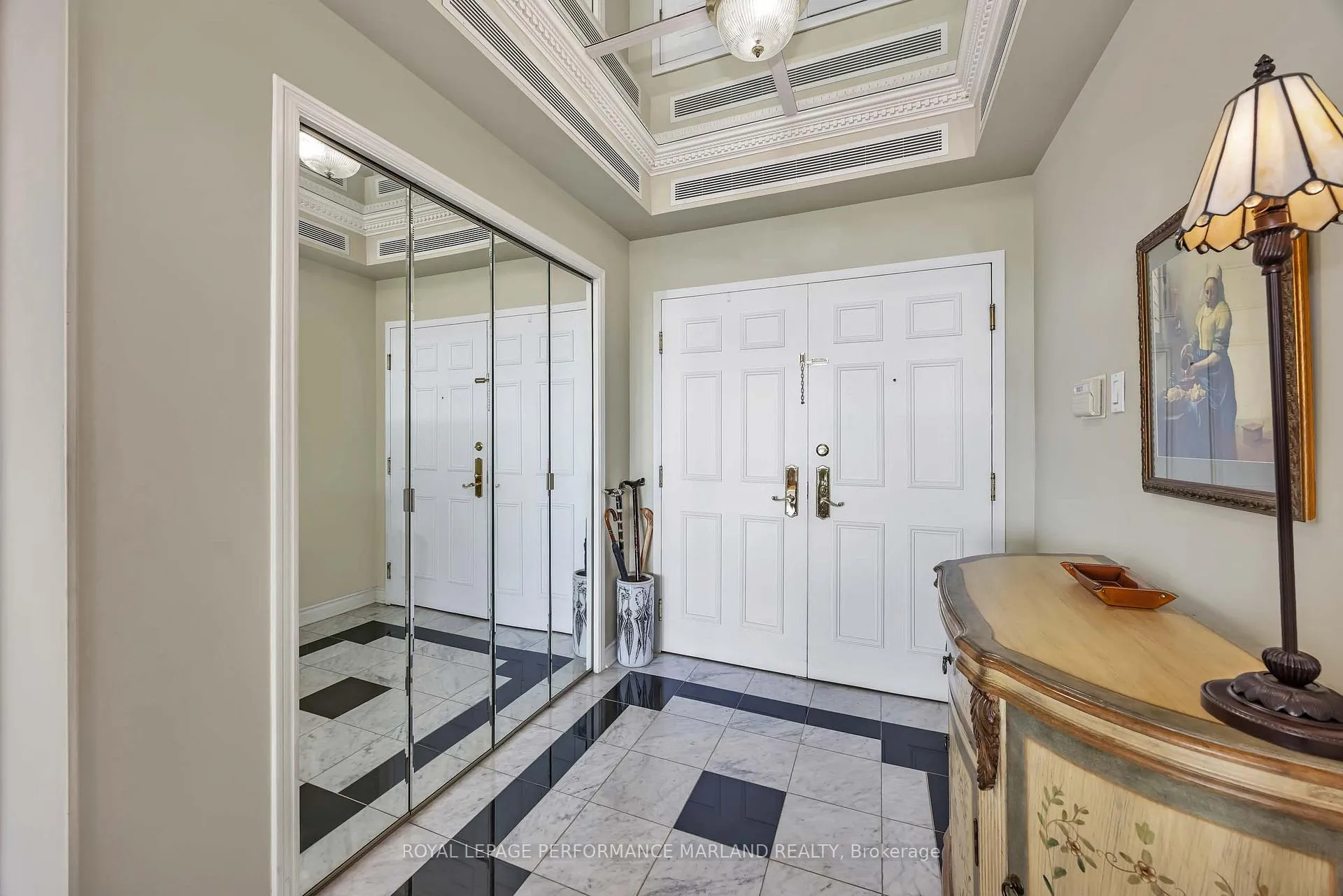 Photo 3 of Unit 2004, 1480 Riverside Drive, Ottawa, Riverview Park — HOMEH