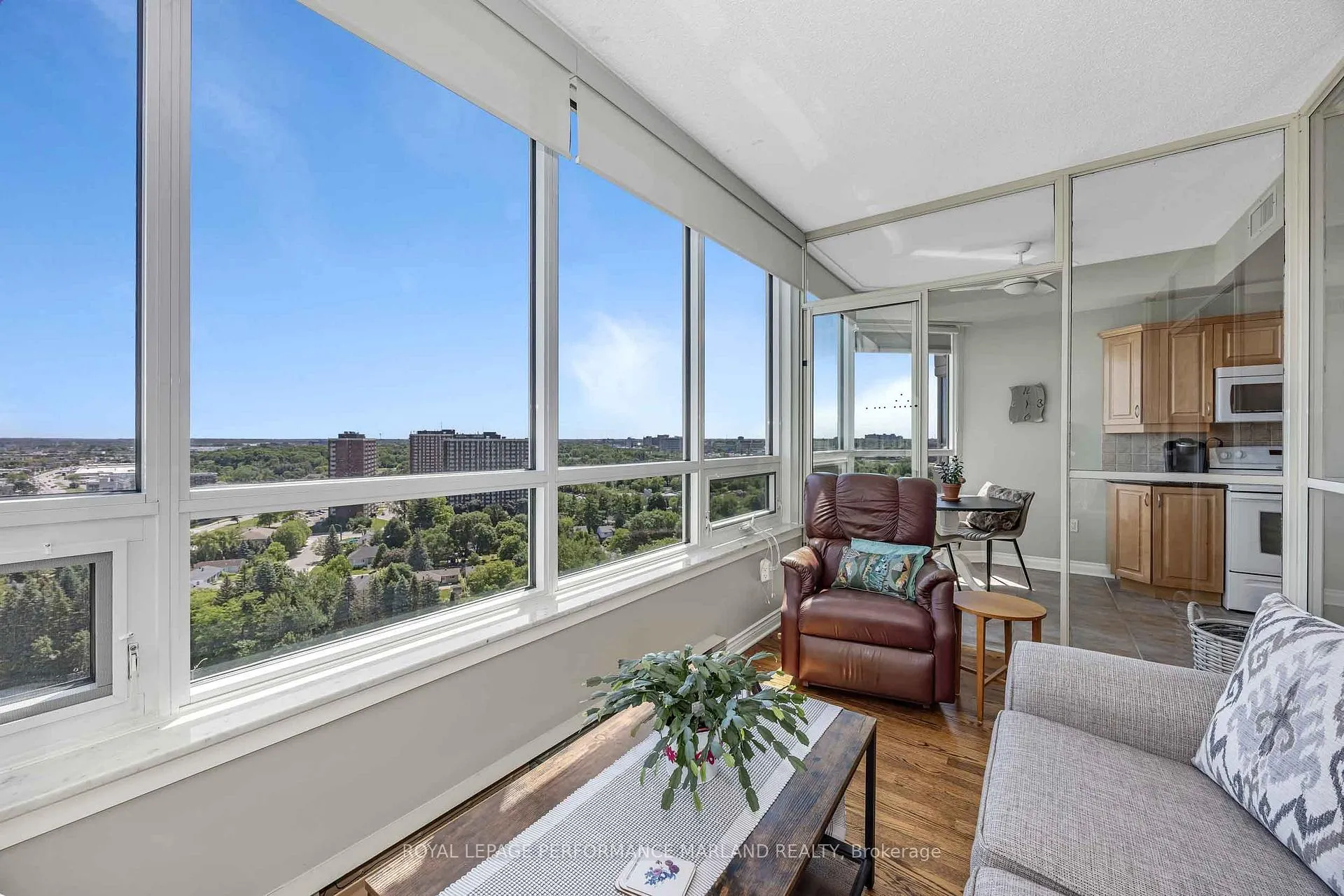Photo 8 of Unit 2004, 1480 Riverside Drive, Ottawa, Riverview Park — HOMEH
