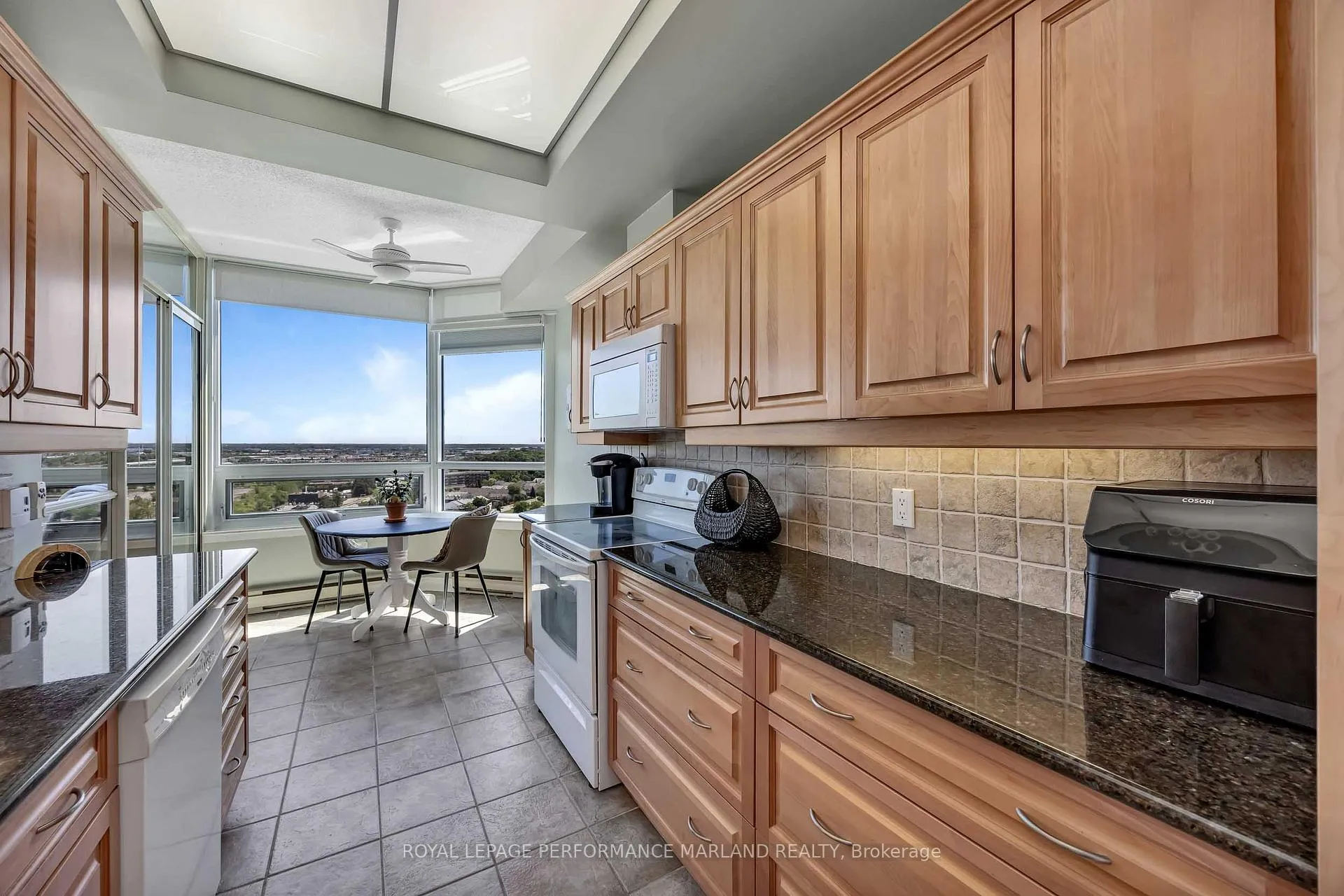Photo 10 of Unit 2004, 1480 Riverside Drive, Ottawa, Riverview Park — HOMEH