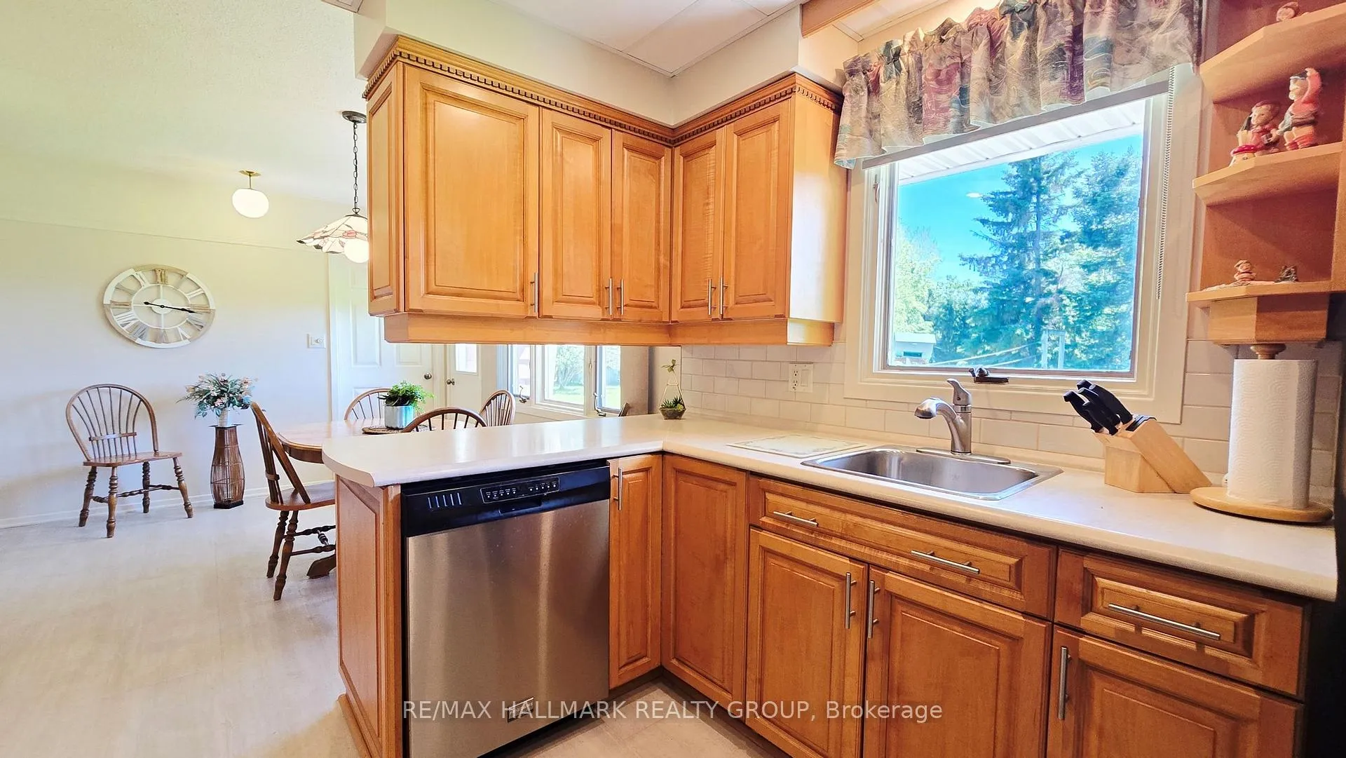 Photo 15 of 1755 Marchurst Road, Ottawa, Kanata - Kanata (North West) — HOMEH