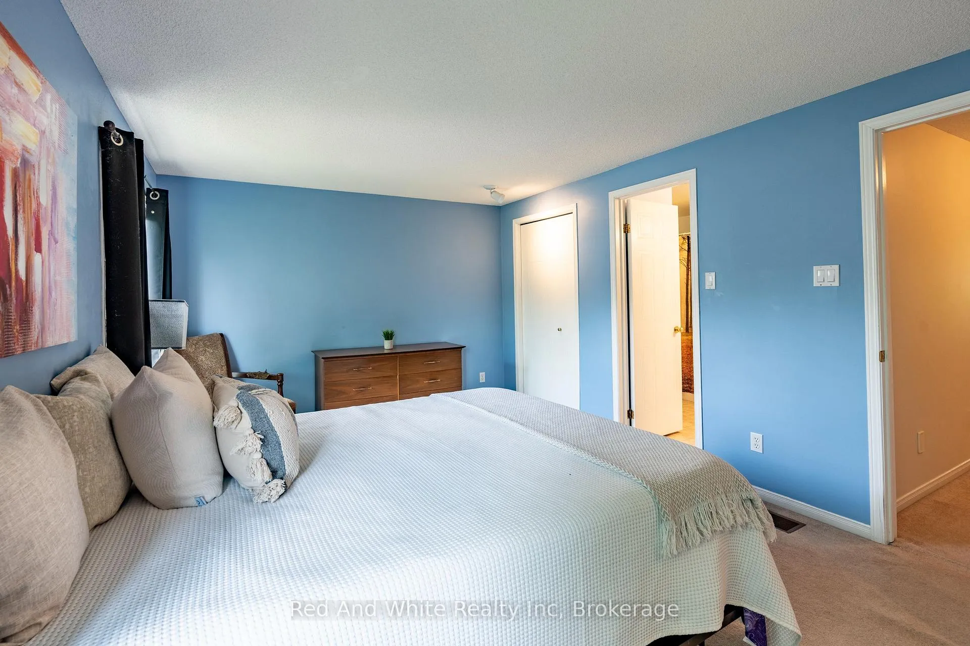 Photo 16 of Unit 24, 230 Blackhorne Drive, Kitchener — HOMEH