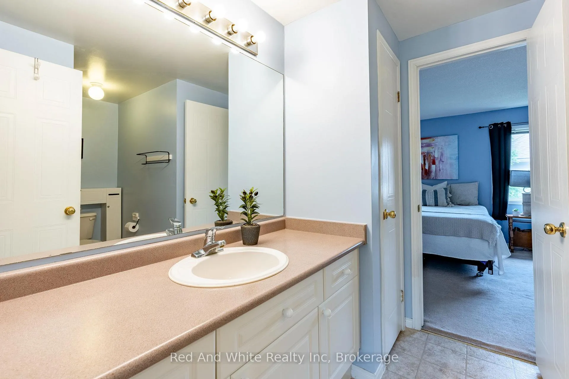 Photo 18 of Unit 24, 230 Blackhorne Drive, Kitchener — HOMEH