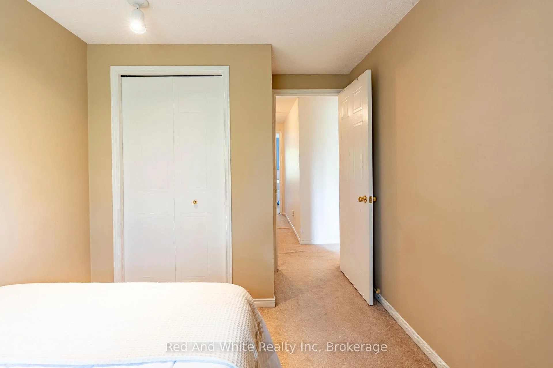 Photo 21 of Unit 24, 230 Blackhorne Drive, Kitchener — HOMEH