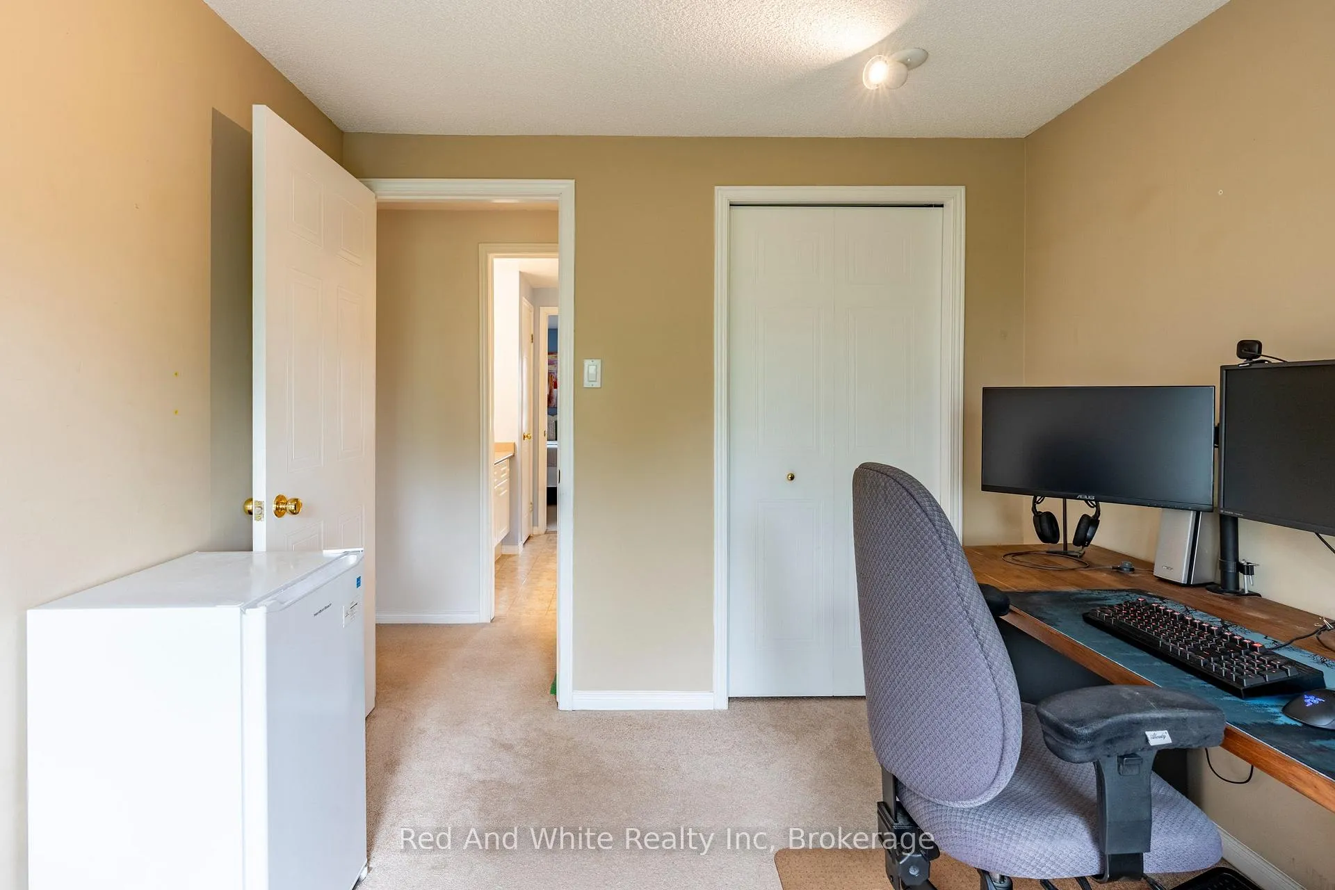 Photo 24 of Unit 24, 230 Blackhorne Drive, Kitchener — HOMEH
