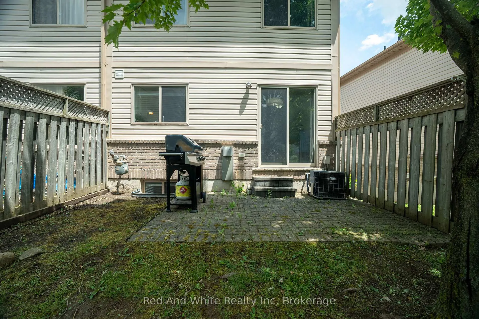 Photo 29 of Unit 24, 230 Blackhorne Drive, Kitchener — HOMEH