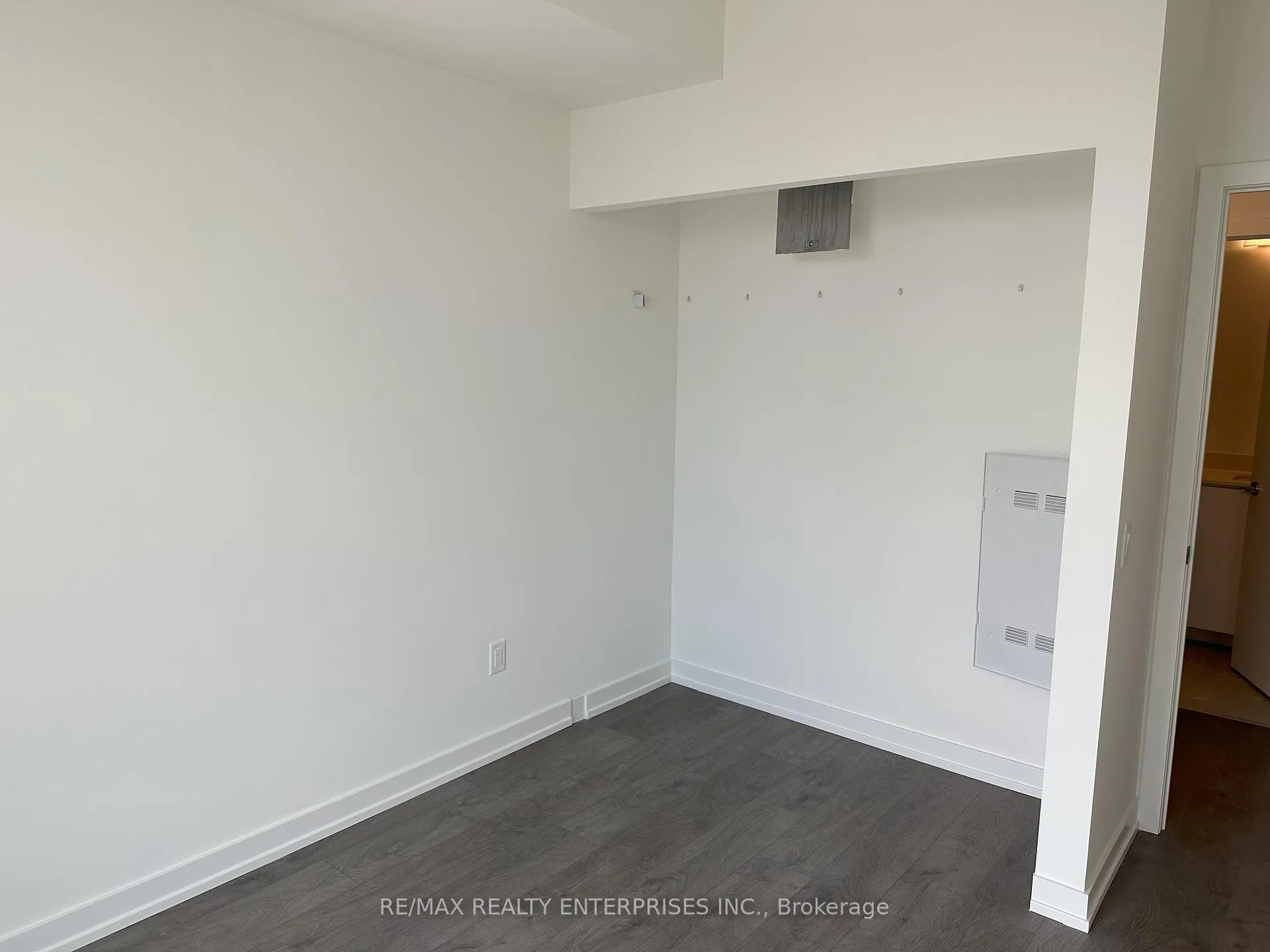 Photo 7 of Unit 1904, 55 Duke Street, Kitchener, City Commercial Core — HOMEH
