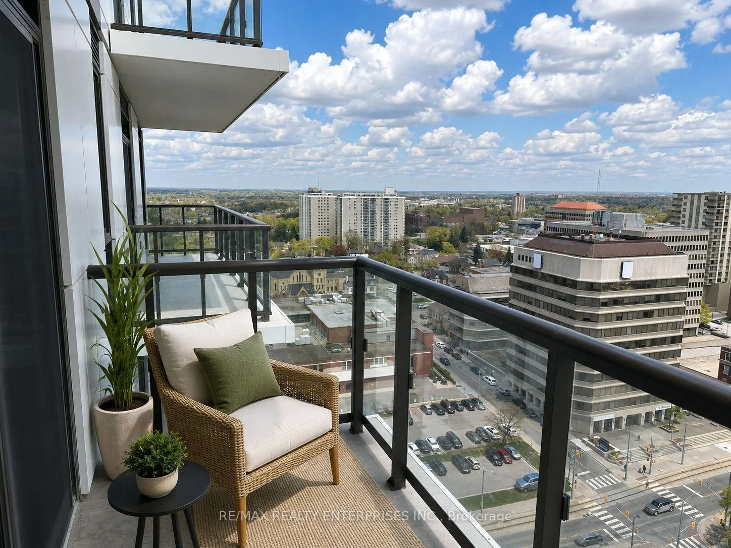 Photo 12 of Unit 1904, 55 Duke Street, Kitchener, City Commercial Core — HOMEH