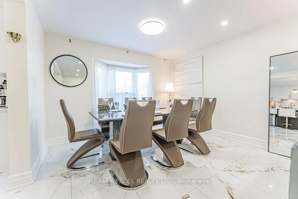 Photo 13 of 311 Conley Street, Vaughan, Lakeview Estates — HOMEH