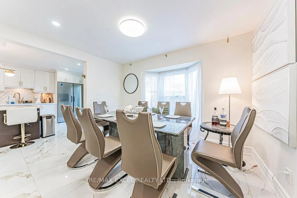 Photo 14 of 311 Conley Street, Vaughan, Lakeview Estates — HOMEH