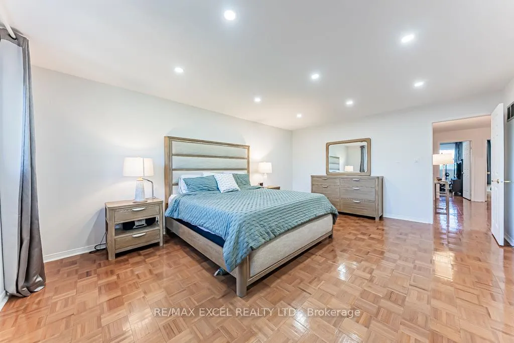 Photo 17 of 311 Conley Street, Vaughan, Lakeview Estates — HOMEH