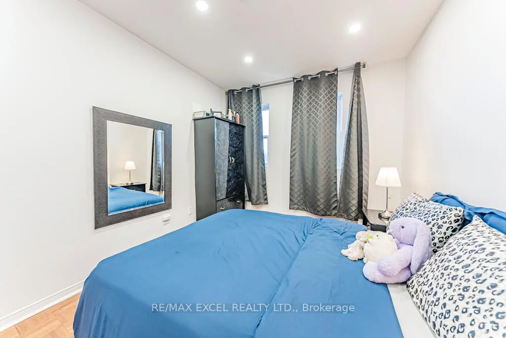 Photo 24 of 311 Conley Street, Vaughan, Lakeview Estates — HOMEH