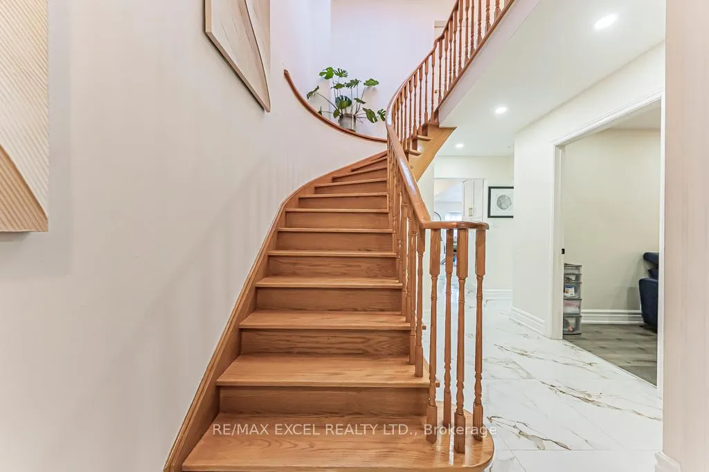 Photo 26 of 311 Conley Street, Vaughan, Lakeview Estates — HOMEH