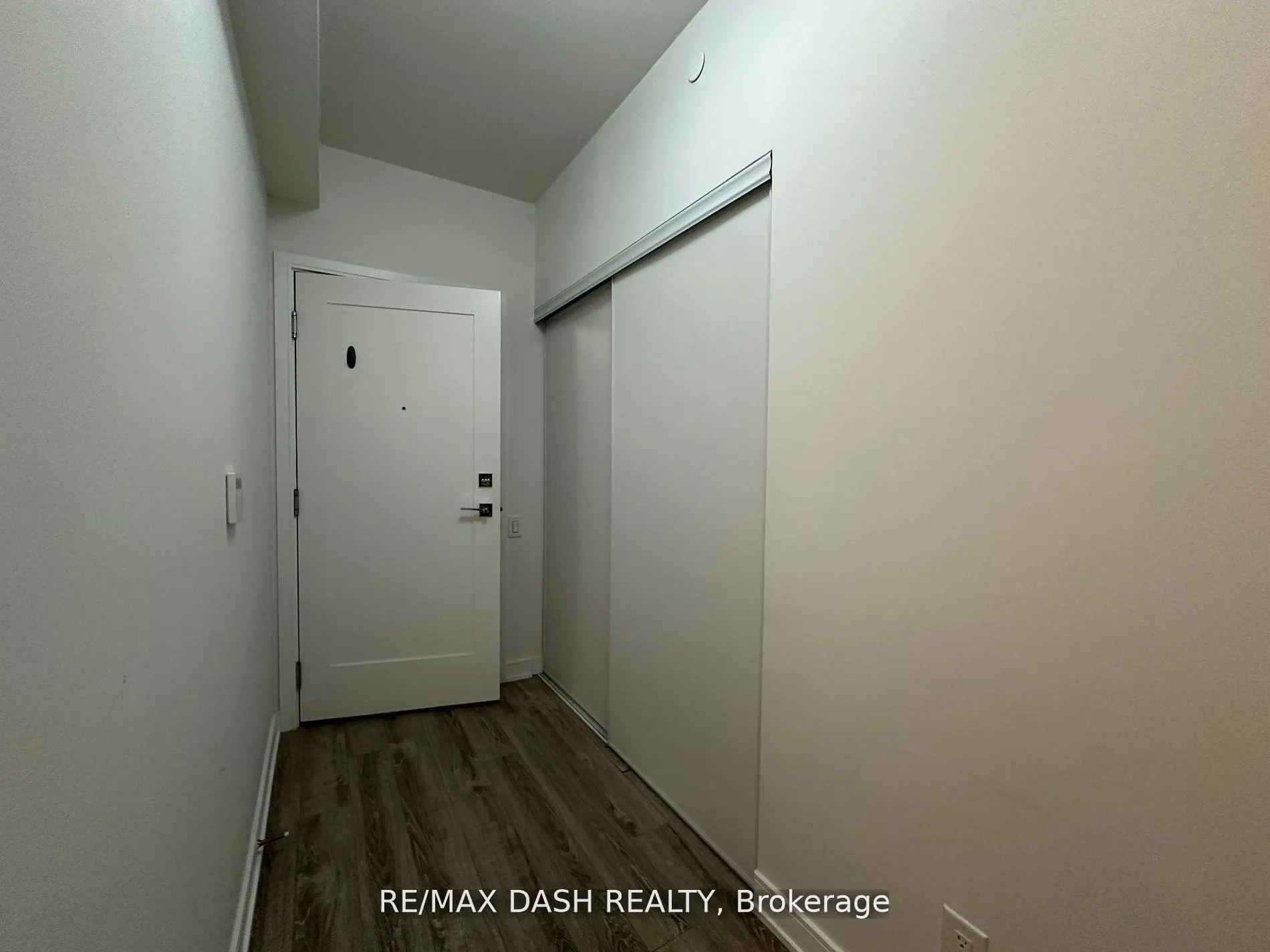 Photo 3 of Unit 1205, 57 St Joseph Street, Toronto, Bay Street Corridor — HOMEH