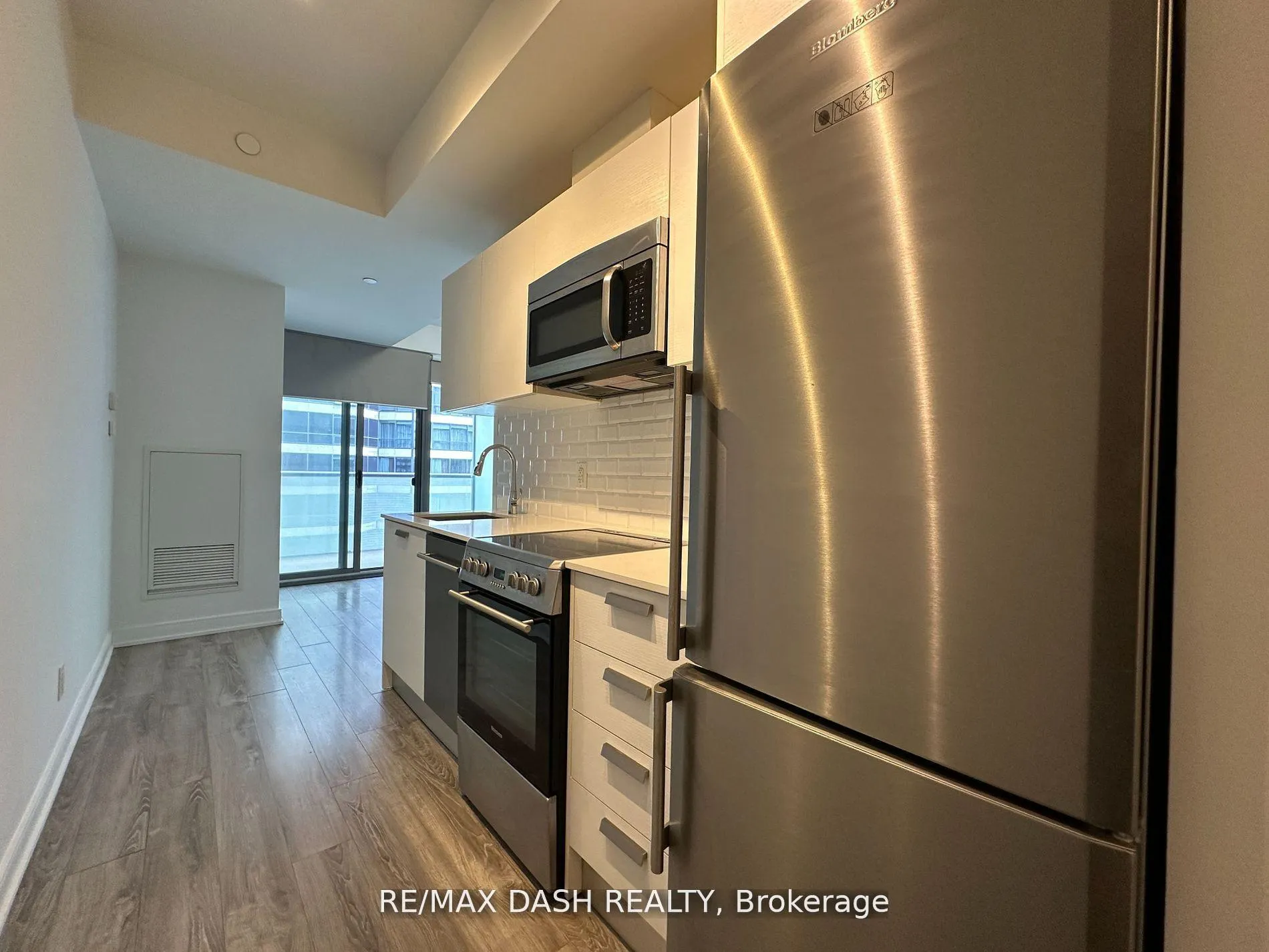 Photo 4 of Unit 1205, 57 St Joseph Street, Toronto, Bay Street Corridor — HOMEH
