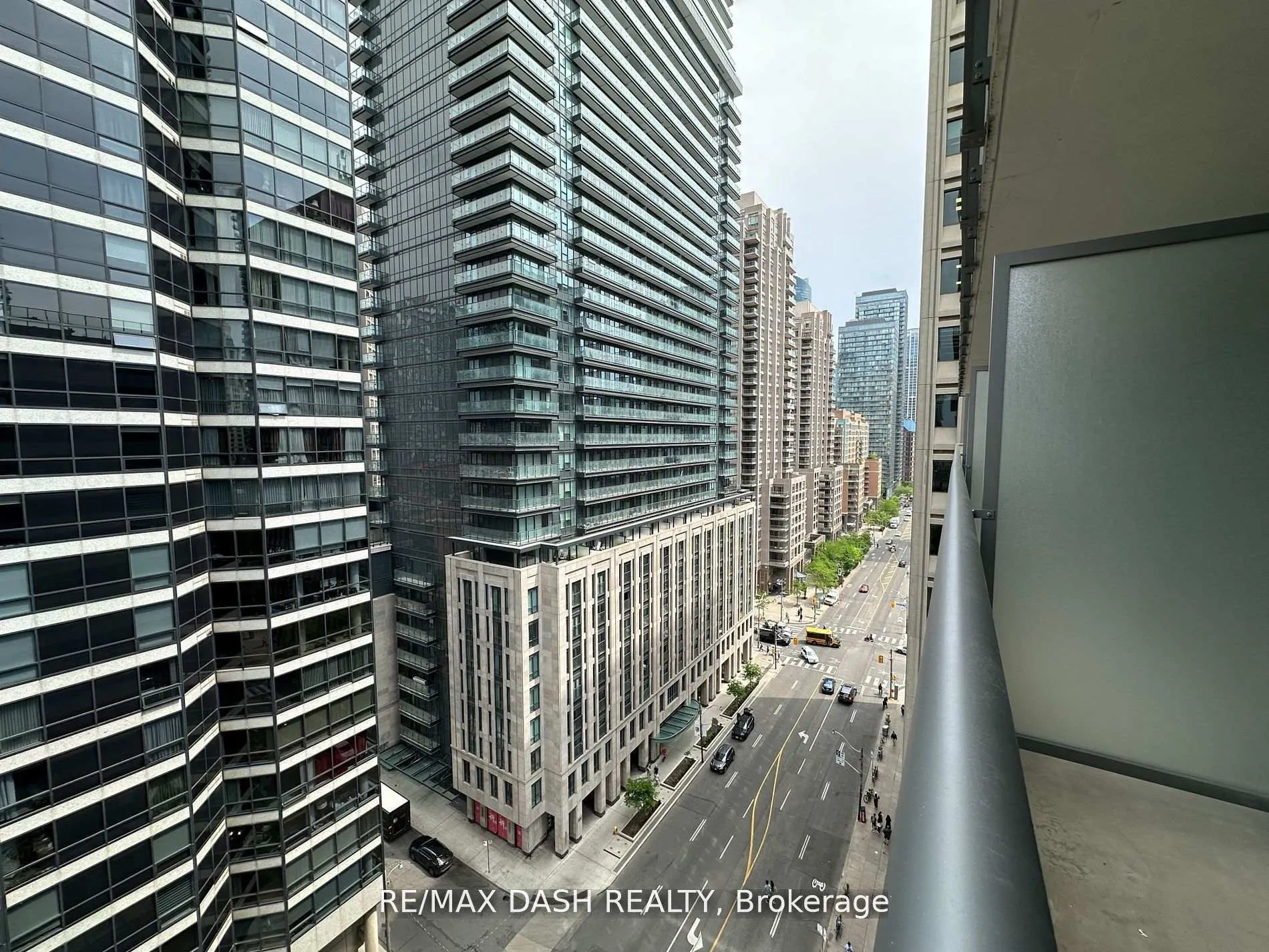 Photo 11 of Unit 1205, 57 St Joseph Street, Toronto, Bay Street Corridor — HOMEH