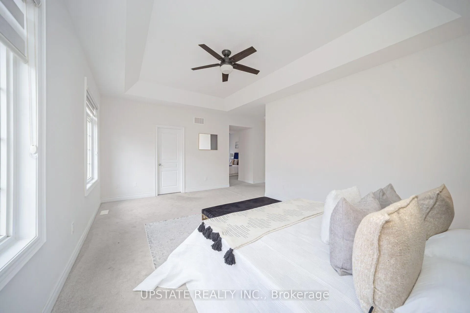 Photo 25 of 11 Mistyglen Crescent, Brampton, Credit Valley — HOMEH
