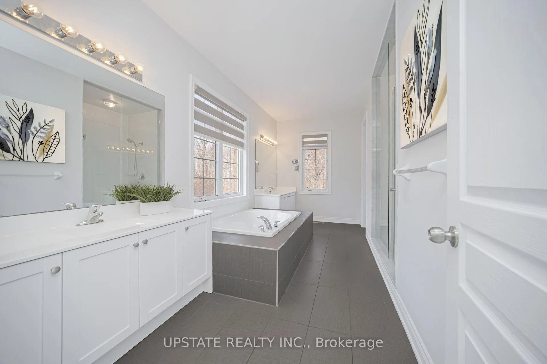 Photo 27 of 11 Mistyglen Crescent, Brampton, Credit Valley — HOMEH