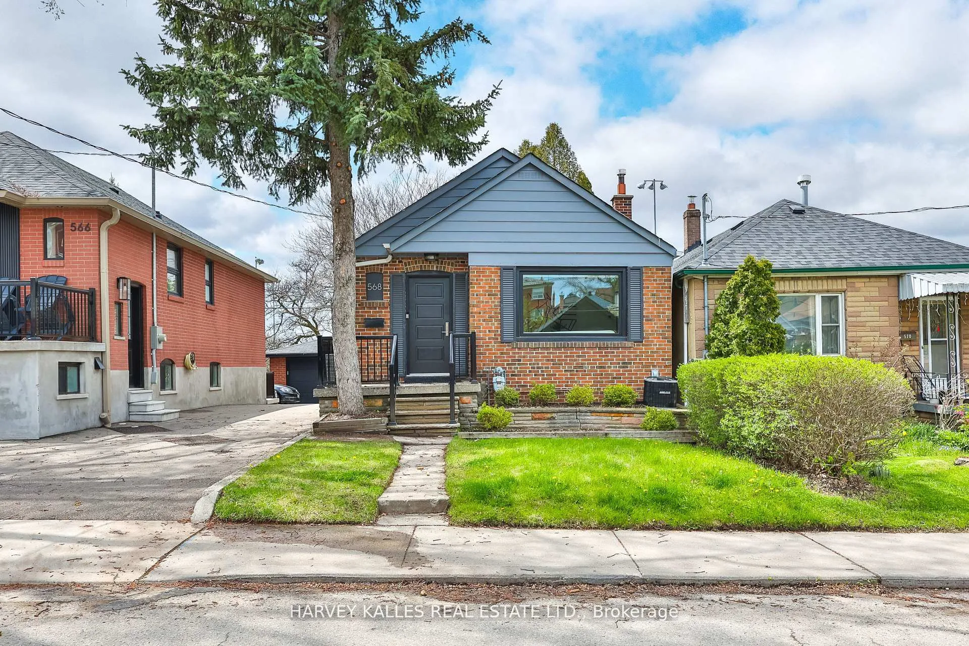 Front of 568 Northcliffe Boulevard