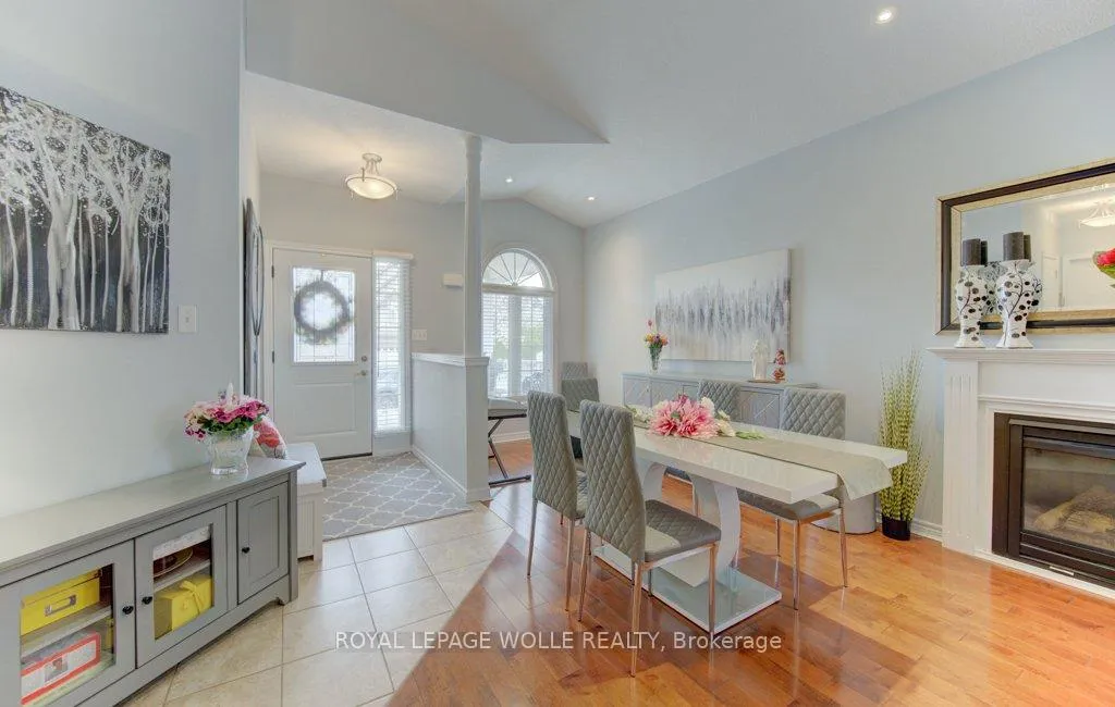 Photo 3 of 369 Zeller Drive, Kitchener, Grand River South — HOMEH