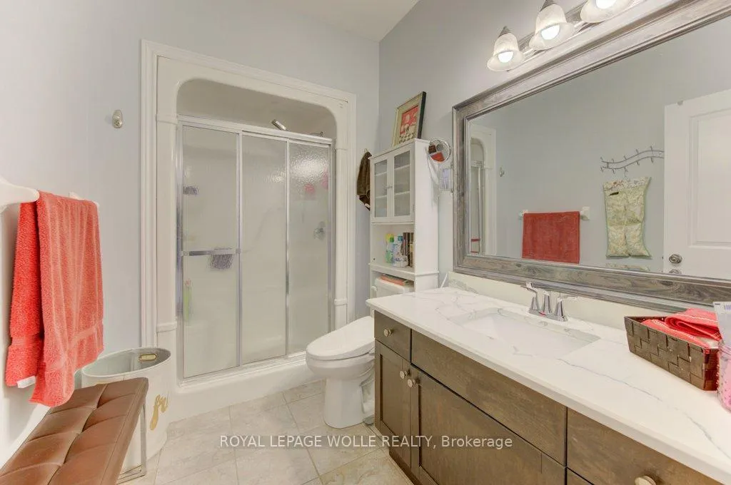 Photo 12 of 369 Zeller Drive, Kitchener, Grand River South — HOMEH