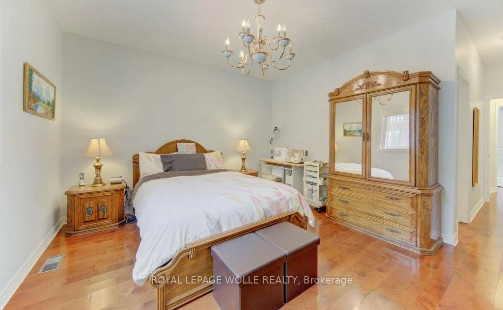 Photo 14 of 369 Zeller Drive, Kitchener, Grand River South — HOMEH