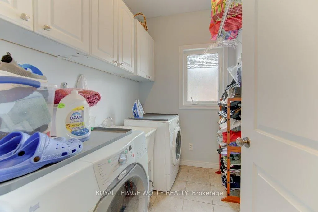 Photo 21 of 369 Zeller Drive, Kitchener, Grand River South — HOMEH