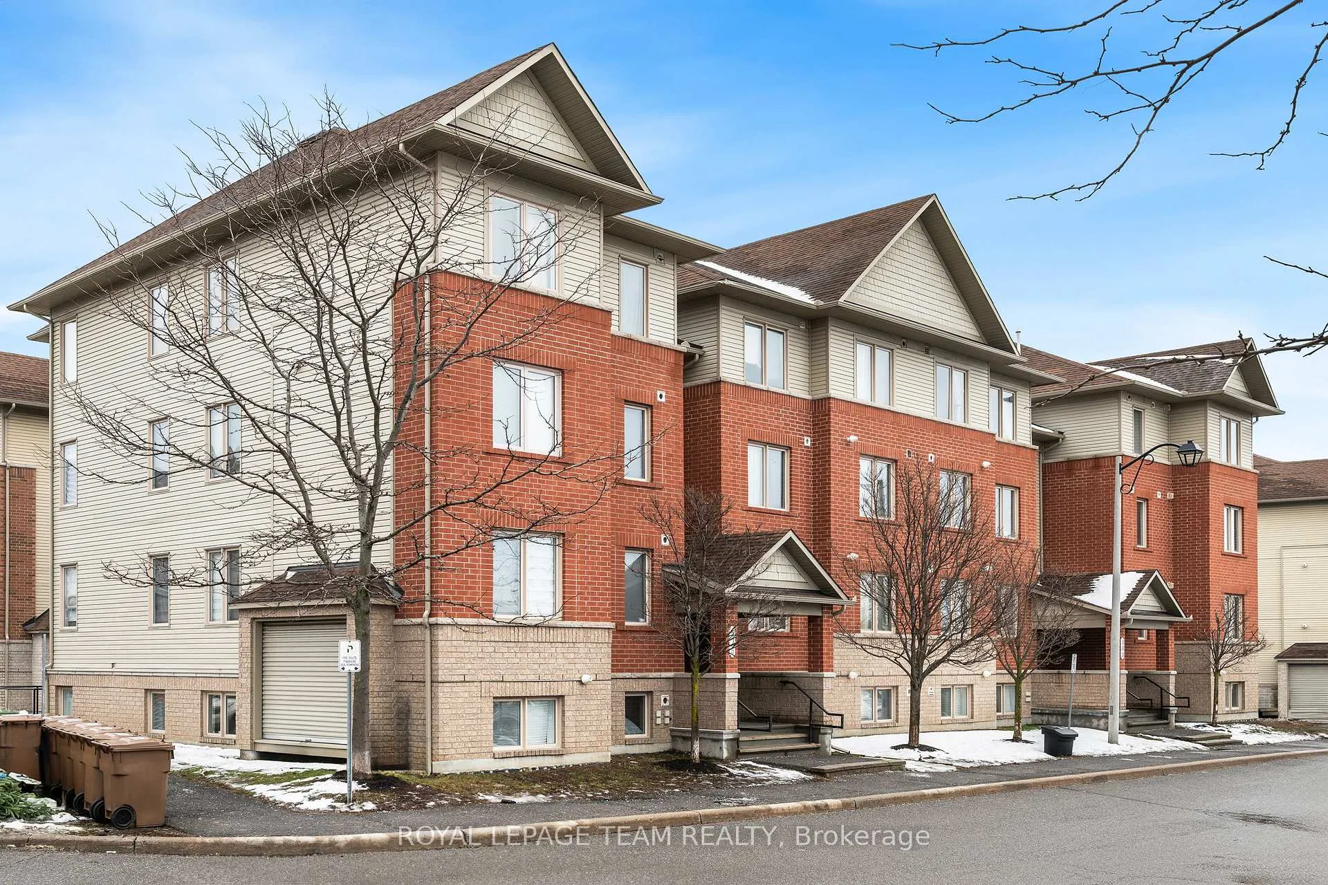 Photo 5 of Unit 8, 575 Stonefield Private, Ottawa, Barrhaven East — HOMEH