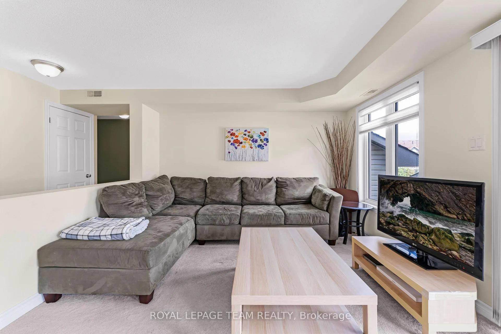 Photo 17 of Unit 8, 575 Stonefield Private, Ottawa, Barrhaven East — HOMEH