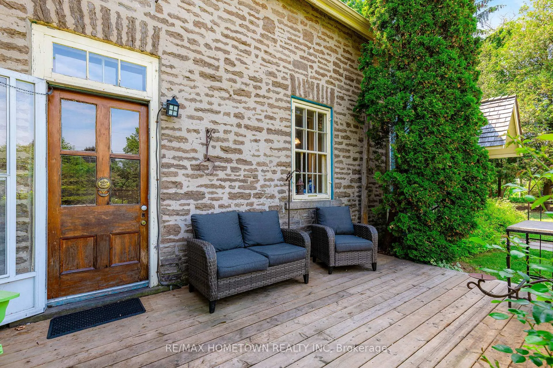 Photo 15 of 301 North Augusta Road, Brockville, Brockville — HOMEH