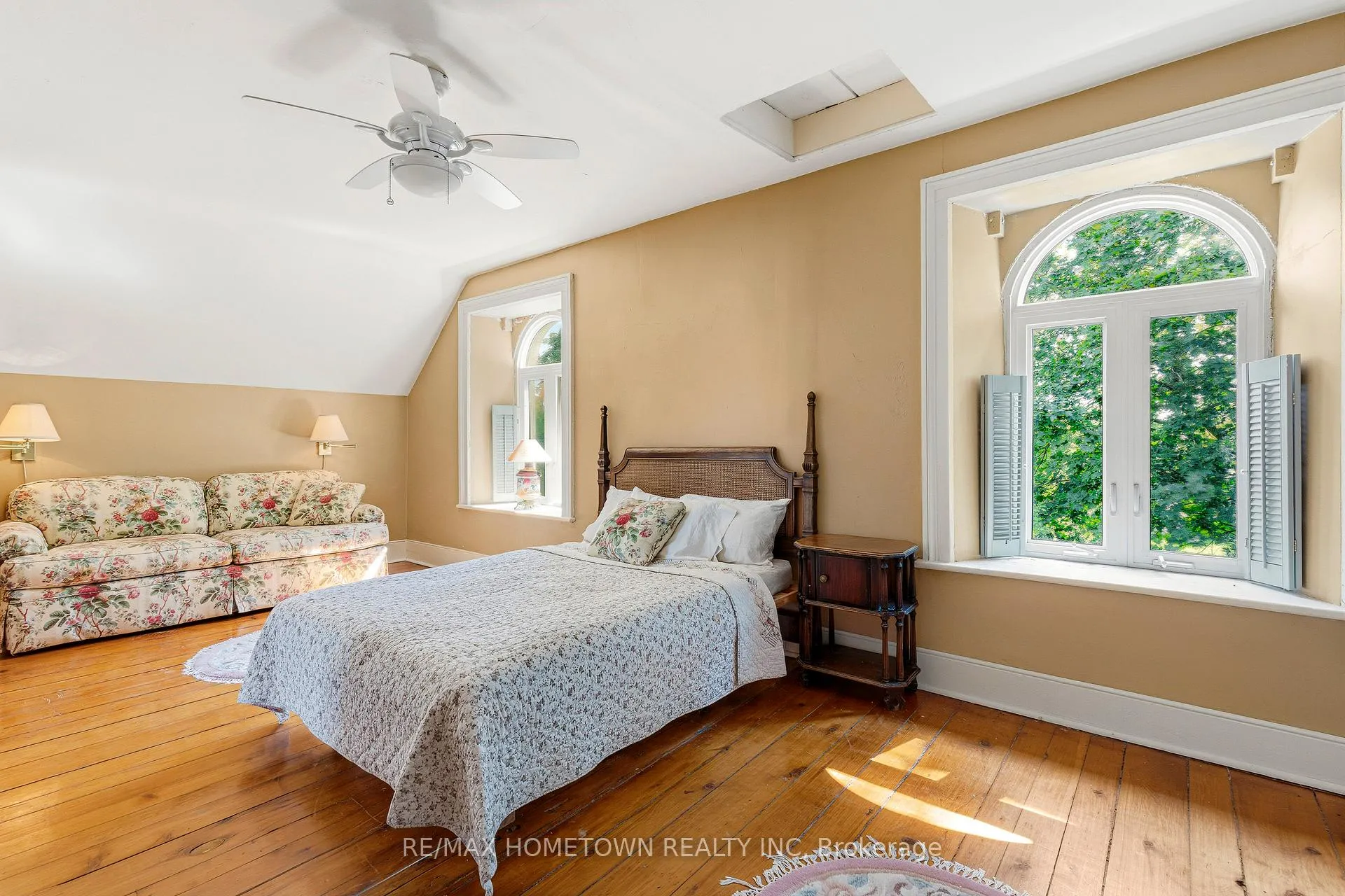 Photo 31 of 301 North Augusta Road, Brockville, Brockville — HOMEH