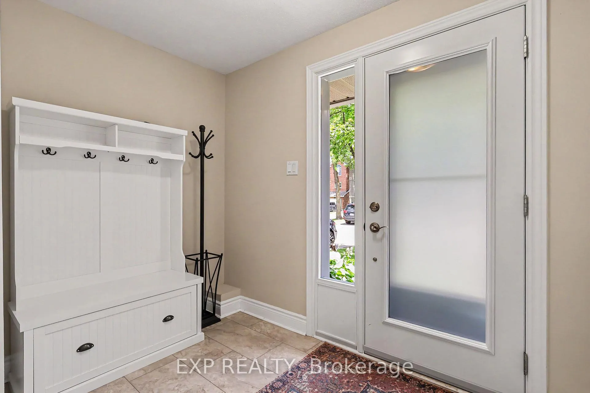 Photo 3 of Unit 25, 1856 Summerfields Crescent, Ottawa, Chapel Hill — HOMEH