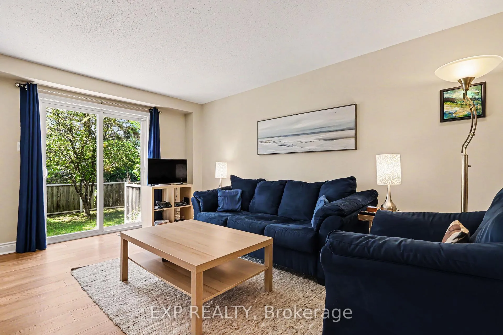 Photo 4 of Unit 25, 1856 Summerfields Crescent, Ottawa, Chapel Hill — HOMEH
