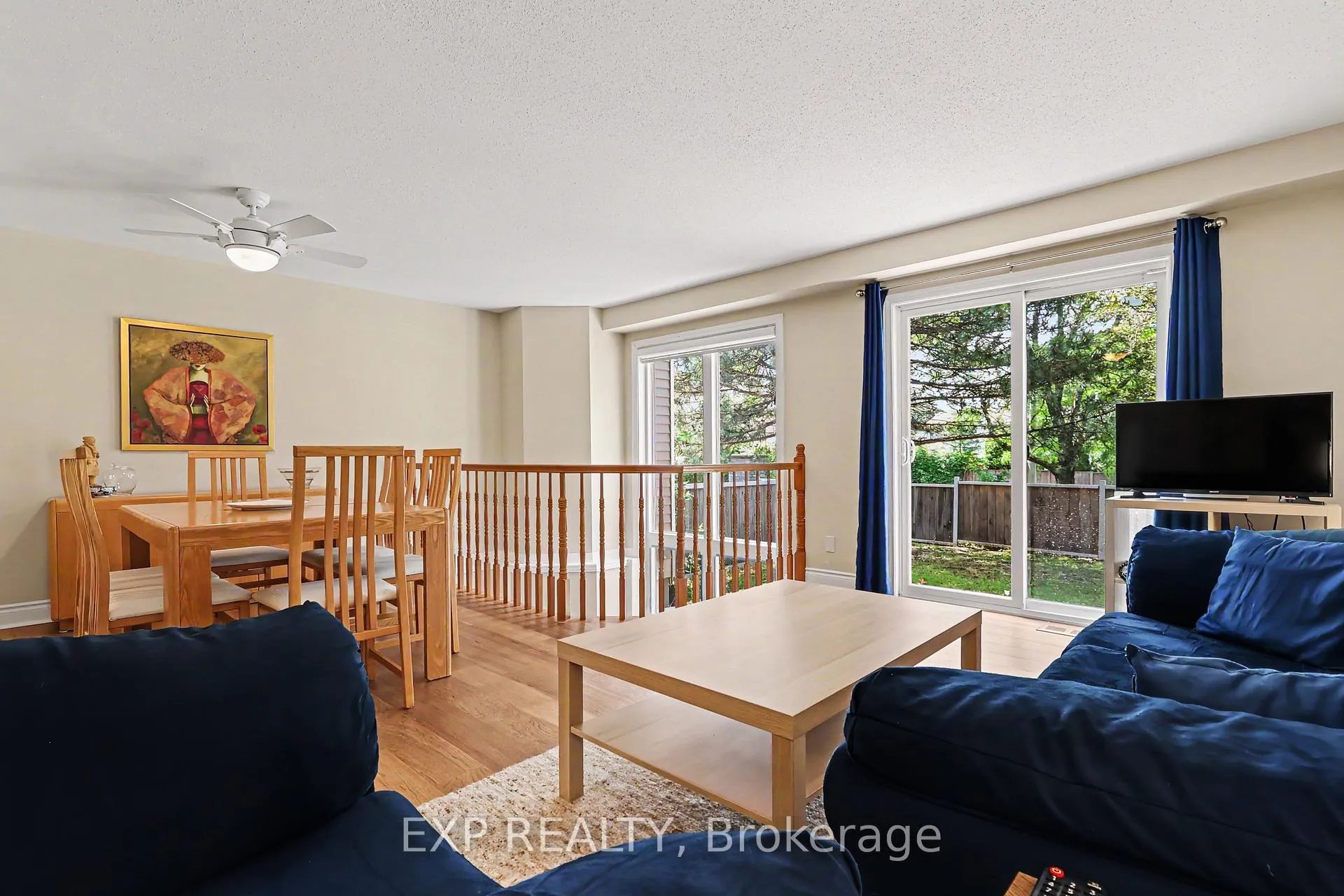 Photo 5 of Unit 25, 1856 Summerfields Crescent, Ottawa, Chapel Hill — HOMEH