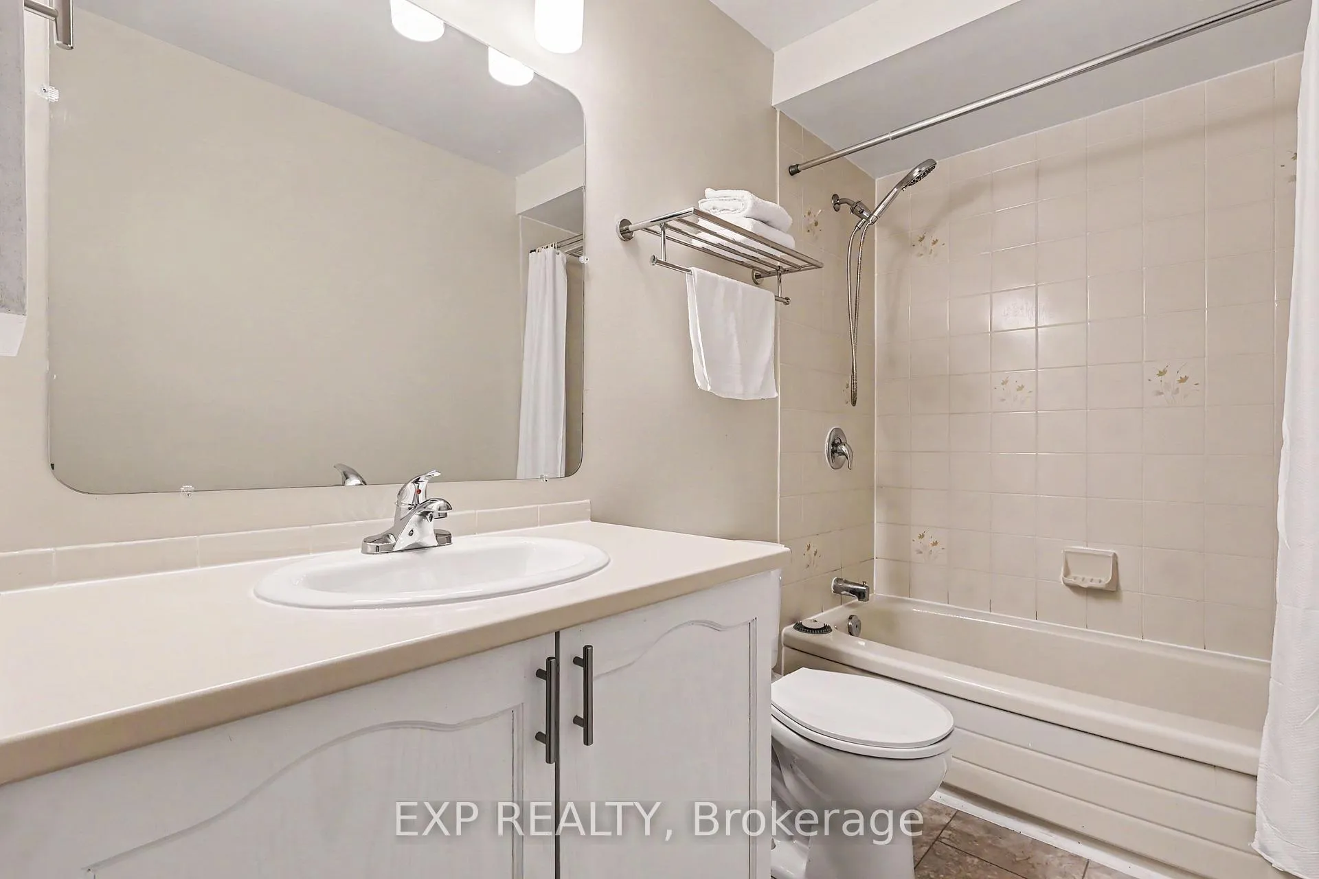 Photo 18 of Unit 25, 1856 Summerfields Crescent, Ottawa, Chapel Hill — HOMEH
