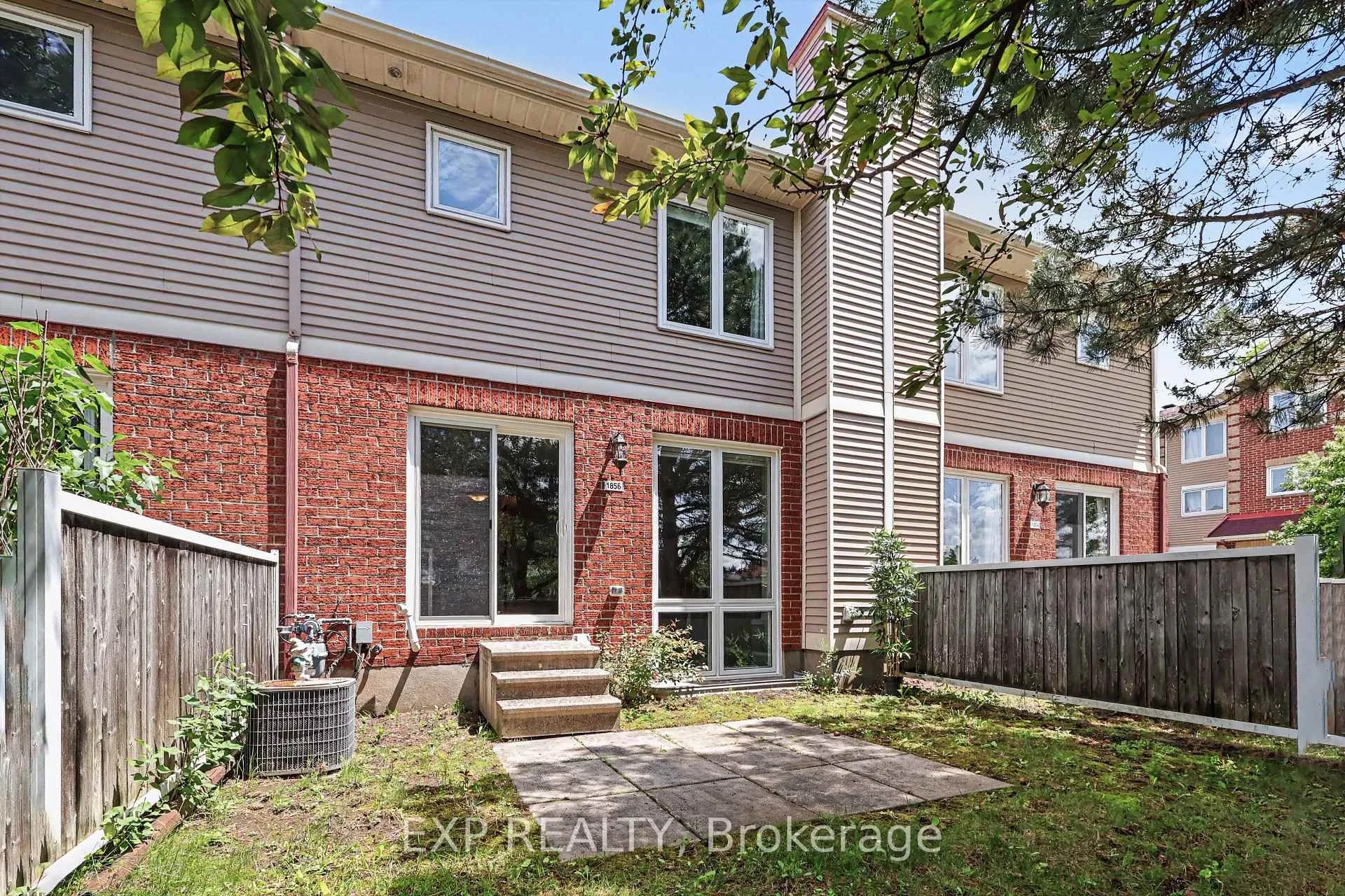 Photo 20 of Unit 25, 1856 Summerfields Crescent, Ottawa, Chapel Hill — HOMEH
