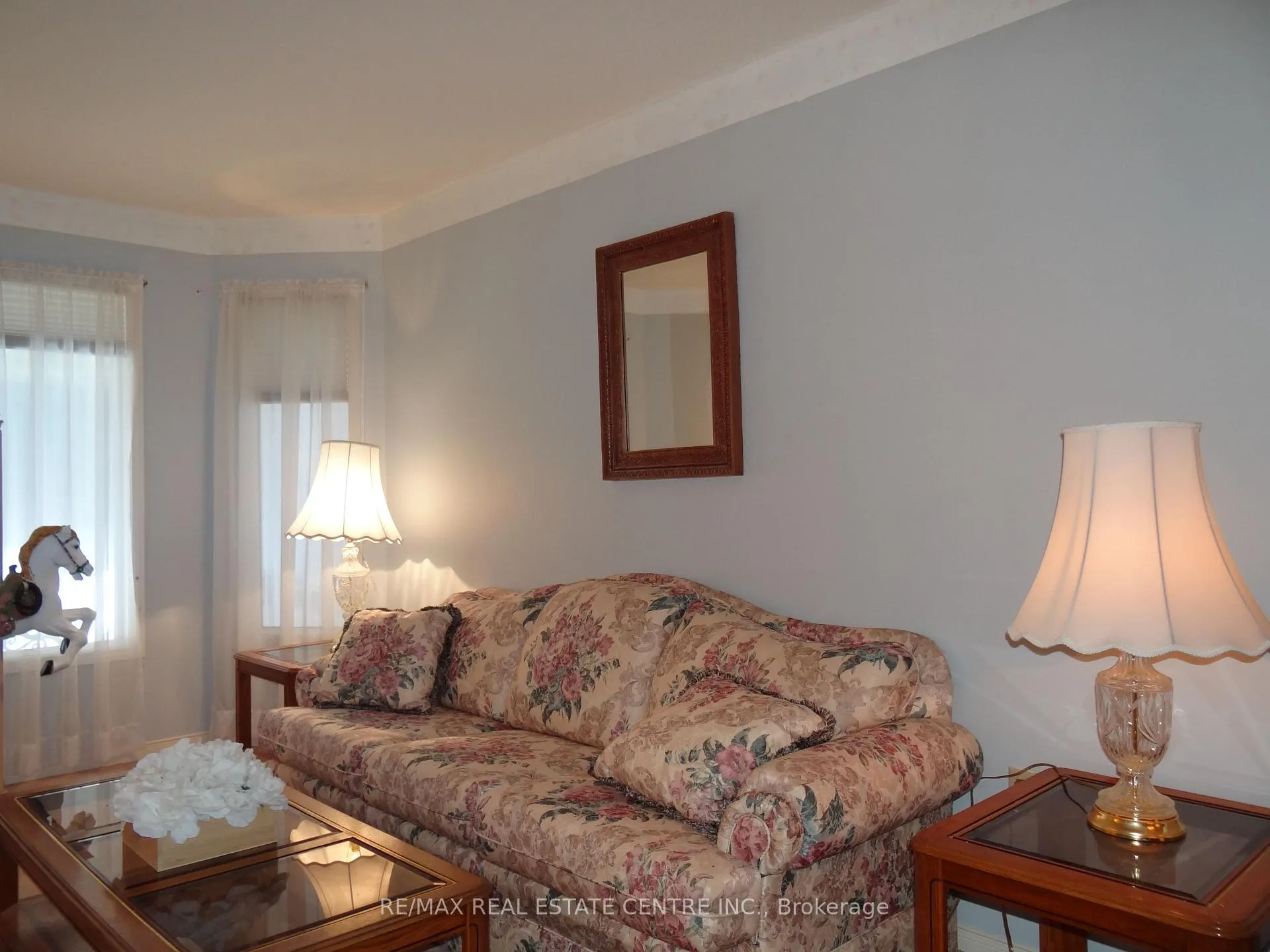 Photo 10 of 42 Davis Crescent, Halton Hills, Georgetown — HOMEH