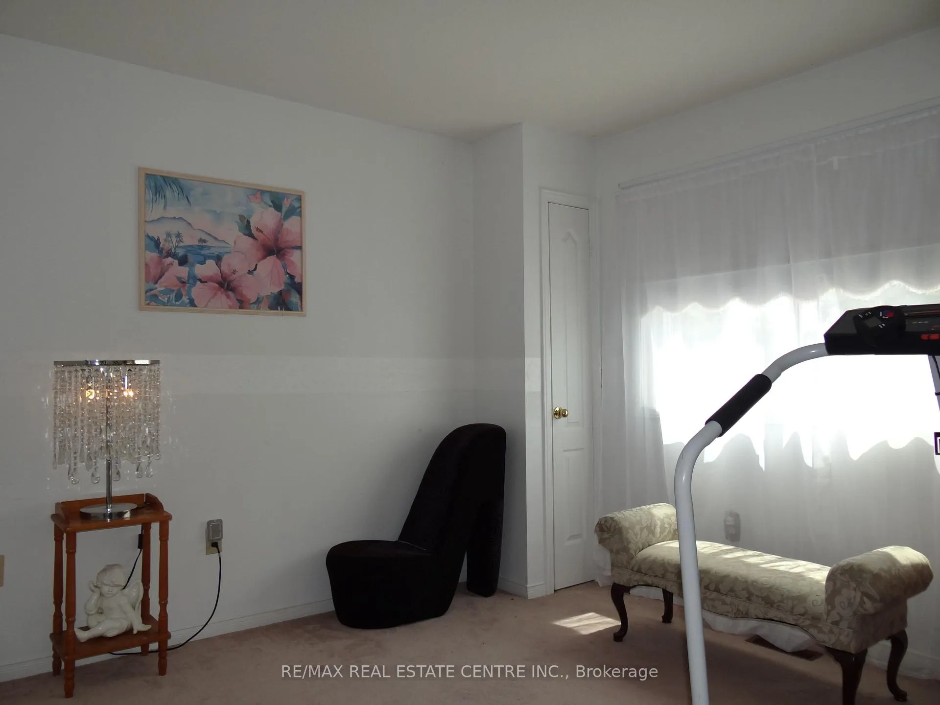 Photo 20 of 42 Davis Crescent, Halton Hills, Georgetown — HOMEH