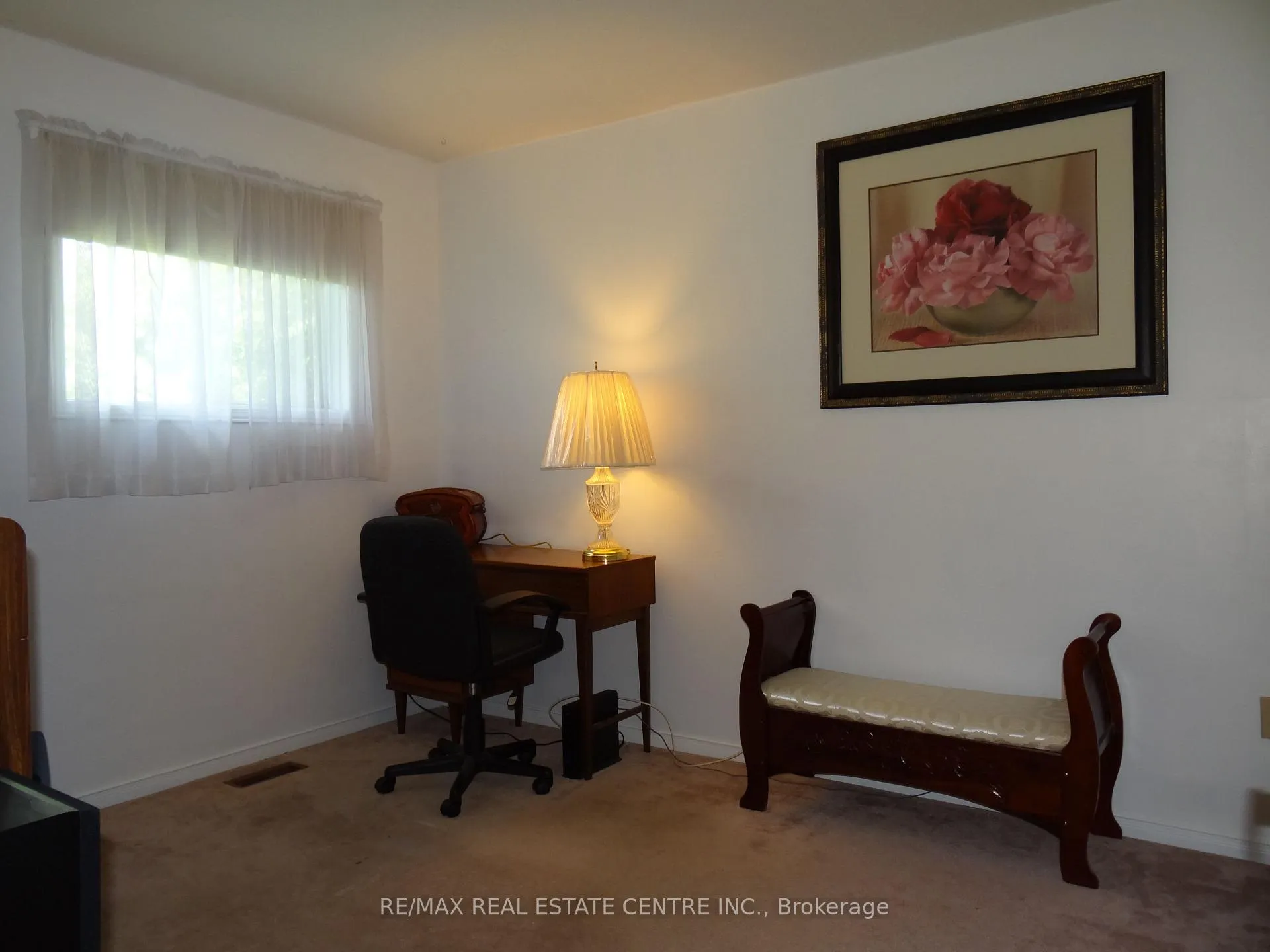 Photo 21 of 42 Davis Crescent, Halton Hills, Georgetown — HOMEH