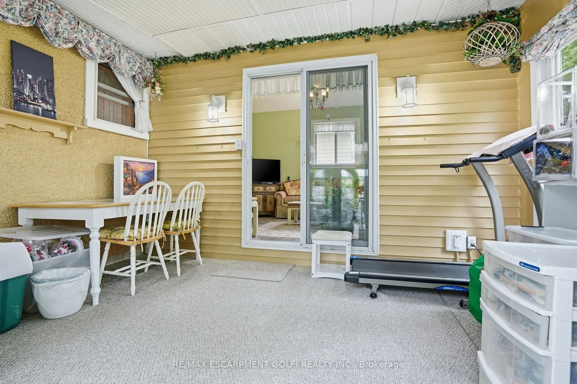 Photo 22 of 147 Village Road, St. Catharines, Glendale/Glenridge — HOMEH